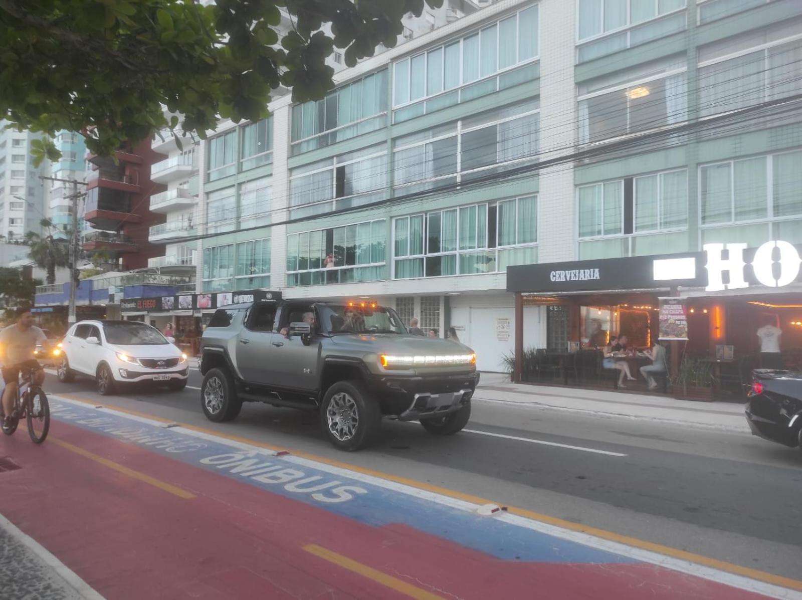 3 Quartos Avenida Atlantica Apartamento